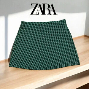 NWOT, ZARA, Green & Black Jacquard Printed A-Line Mini Skirt, XS- Small